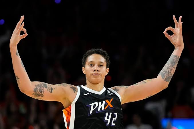 Griner gets warm welcome in first home game