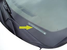 Introduceți seria de șasiu (vin) și poți verifica istoricul, accidente, kilometrajul mașinii și multe altele. Tot Ce Trebuie Sa Stii Despre Seria De Sasiu Unde O Gasesti Si Ce Inseamna