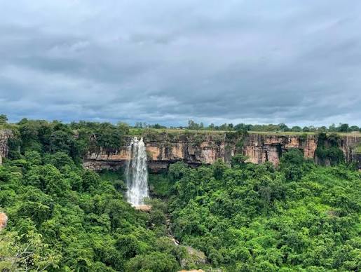 Mendri Ghumar Waterfalls