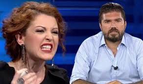 Ayşe ela ve betül yasemin isimlerinde ikiz çocukları vardır. Lxqol Axce Shm