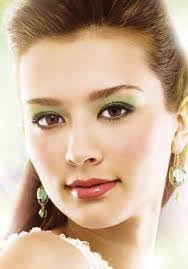 Carissa Banks's Instagram, Twitter & Facebook