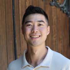 Why did you move to Korea?" This is the first question people ask when they  learn I'm a 2nd gen Korean-American living in Seoul. To many it sounds  backwards to leave the