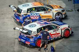 • mesin basuh • peti sejuk • dapur masak • swimming pool • lift • security guard • iron info. Petronas Lubexperts Puncak Alam Fasa 3 Home Facebook