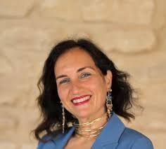 L'artista Anna Seccia dona la sua opera al Comune di Francavilla al Mare