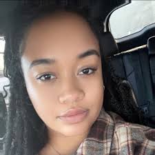 Does anyone do knotless box braids in Fairbanks, Alaska?