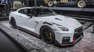Next Nissan Gt R To Likely Feature Hybridization And Autonomous Driving Nissan Gt Nissan Gt R Gtr Nismo