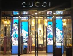 gucci goes manga the italian brand collaborates with illustrator hirohiko araki for window displa jojo bizzare adventure jojo s bizarre adventure jojo bizarre
