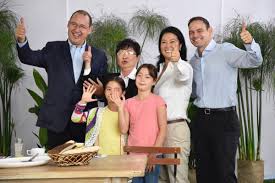 Keiko fujimori, de fuerza popular, y pedro castillo, de perú libre, son los dos candidatos que se disputan la keiko fujimori, en tanto, es una de las políticas más conocidas y polémicas de perú. Keiko Fujimori Sur Twitter Antes De Sufragar Disfrutamos Un Desayuno Familiar Con Prudencia Esperaremos Los Resultados Hoy Gana El Peru Https T Co Jnvxoxweve