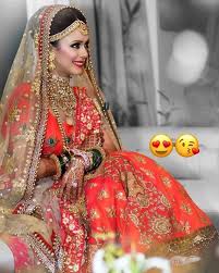 If you are looking for hrishitaa bhatt profile, date of birth, family, salary, and photos then you can find. Complete Wedding Album Of Famous Bollywood Actress Hrishita Bhatt And Anand Tiwari Indian Wedding Dress Bollywood Actress Bride Poses