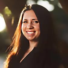 Sara Batts, LCSW: Counselor