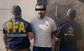 Cae en Argentina contralmirante Fernando Farías, acusado de huachicol