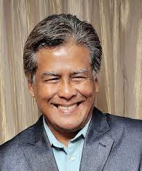 His eldest brother is tan sri musa hassan, former inspector general of police (igp) and both of their brothers are dato' fuad hassan (d. Jalaluddin Hassan Wikipedia
