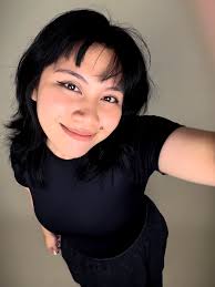 Stylish Michaela Outfit Check with Trendy Bag