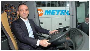 Galip öztürk'ün kızları ilk kez borsa gündem'e konuştu, metro grubu'nun büyük hedeflerini 13 yaşında samsun'un ayvacık ilçesinden ceketini alarak i̇stanbul'a giden galip öztürk ile başladı metro. Metro Turizm In Sahibi Galip Ozturk Un Hapis Cezasi Onandi Tr724