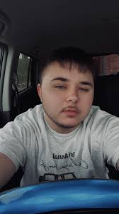 What's up y'all, I am Grayson. I am 22 yrs old, I started medically  transitioning about 2 years ago!