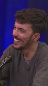 O comediante Stevan Gaipo dublou pilotos da F1 e é apaixonado por carros…  principalmente os mais “velhos”. Vem conferir! @Stevan Gaipo