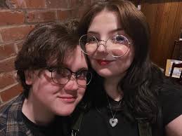 Donielle Davis (@ddavis_1257) • Instagram photos and videos