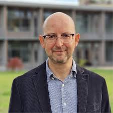 Jim House's Instagram, Twitter & Facebook