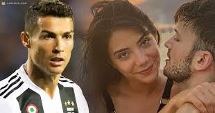 Há dois anos, david carreira lançou uma música dedicada à namorada, carolina carvalho. Cristiano Ronaldo Tambem Tentou Marcar Golo Na Namorada Do David Carreira Ainanas Com