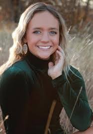 Abby Wray's Instagram, Twitter & Facebook