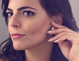 Actriss Projects :: Photos, videos, logos, illustrations and branding ::  Behance