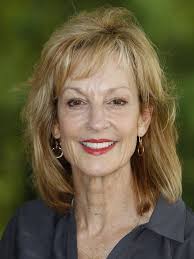 Joanne Avery's contract extended, district projects remain tabled