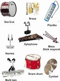 Mulai dari snare drum hingga saxophone drumband. Gambar Alat Musik Drumband