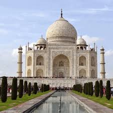 Taj mahal (the name came to him in a dream) grew up in a musical family. Der Tadsch Mahal Ein Blick Hinter Die Kulissen