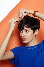 Jennifer Lawrence Pixie Styling Tips