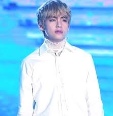 Let's go from tallest to shortest. Kim Taehyung V Age Height Weight Girlfriend Bio Family