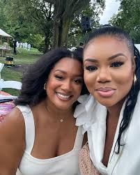 STONE COLD 💛🥂 Cheers to LOVE, LAUGHTER & HAPPILY EVER AFTER  🥂Congratulations Trevor & Melissa 👌🏾❤️❤️ #wedding #weddingday makeup by  @bmr_beauty