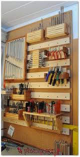 So, use this garage organization diy projects and more to transform your garage into a functional and organized space without using up the area that you used for your cars. So Aufgeraumt Macht Handwerken Gleich Doppelt Soviel Spass In 2020 Diy Garage Garage Workshop Organization Garage Organization Diy Garage Storage Solutions