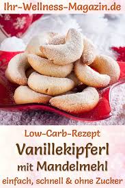 Low Carb Vanillekipferl Mit Mandelmehl Rezept Fur Weihnachtsgeback Ohne Zucker Mandelmehl Rezepte Mandelmehl Vanillekipferl