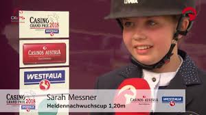 In der Entscheidung um den Triumph im HELDEN Nachwuchs Cup Grand Prix  konnte sich Sarah Messner den Sieg sichern. Als letzte Stechreiterin hatte  sie mit dem Ovidius-Nachkommen Wasper L alles richtig ...