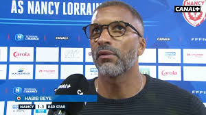 On a banalisé ces situations" : Habib Beye dénonce des "bruits de singe" et  des comportements racistes après Nancy