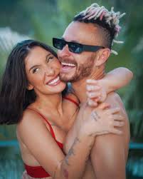 Whether you're looking for a simple arrangement for a loved one or complete consultation and design services for your wedding or corporate function, rosa rosa will exceed your expectations. Fred Do Desimpedidos Mostra Primeira Imagem Do Filho Com Boca Rosa Em Exame De Ultrassom Lance