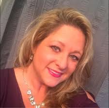 Ramona Upton's Instagram, Twitter & Facebook