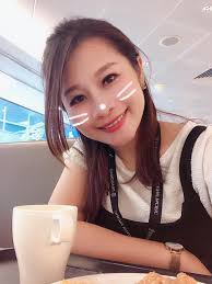 妮娜飛飛- 一瞬間孕期的辦公室生活馬上就要來到尾聲了～扣掉前三個月沒上班，跟後面提早回台灣待產的時間、真的感覺過的好...