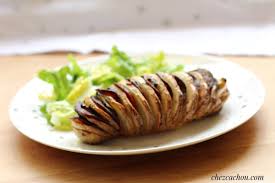 Pommes De Terre Hasselback Aux Courgettes Et Bacon Chezcachou Pommes De Terre Hasselback Recettes De Cuisine Recette Pomme