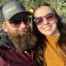 Catherine McElligott and Ryan Hollow's Wedding Registry