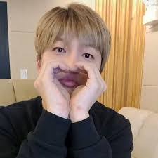 Esme Mejia's Instagram, Twitter & Facebook