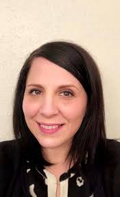 Kim Howlett's Instagram, Twitter & Facebook