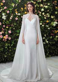 Mar 22, 2011 · at a wedding, it's customary for guests and family members to dress conservatively so as not to upstage the bride. I Am Not Really Into Fashion Blumarine Sposa