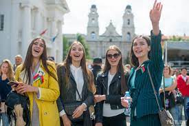 Belorussian women are tall, and a typical woman is around 5'7 and even 5'8. thus, they're on par with russian women, and slightly taller than ukrainian women. Mistakes A Foreigner Should Avoid When Dating A Belarusian Woman