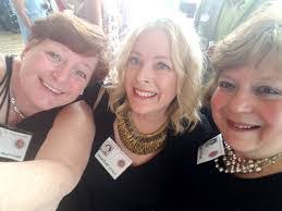 Beth Killackey's Instagram, Twitter & Facebook