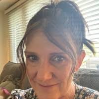 Lisa Pace's Instagram, Twitter & Facebook