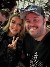 This must be one of her good friends. She acknowledges that Natalia is  gorgeous and towering tall however what connects them is something deeper.  Love to see that.