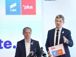După negocierile liderilor, dacian cioloş, fostul premier, va fi cap de listă pentru până acum, pe listele pentru europarlamentare ale celor două partide apar şi alte nume: IncÄƒ Un Membru Din AlianÅ£a Usr Plus Isi Retrage Candidatura Pentru Europarlamentare Romania Libera