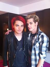 Pin By A M On Gerard Way My Chemical Romance My Chemical Romance Mikey Way Black Parade And this story is now completed, the way brothers are happy and always :d, anyway! gerard way my chemical romance