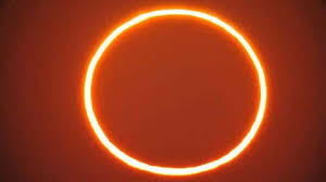 Zu sehen war dieses seltene ereignis. Asien Menschen Jubeln Feuerkranz Sonnenfinsternis Zu The Weather Channel Artikel Von The Weather Channel Weather Com